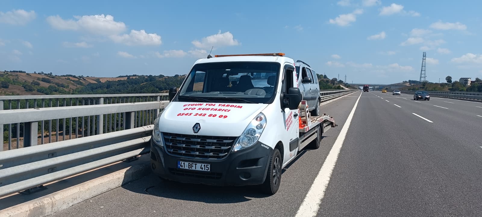 Yarımca Çekici – 7/24 Oto Kurtarma ve Yol Yardım