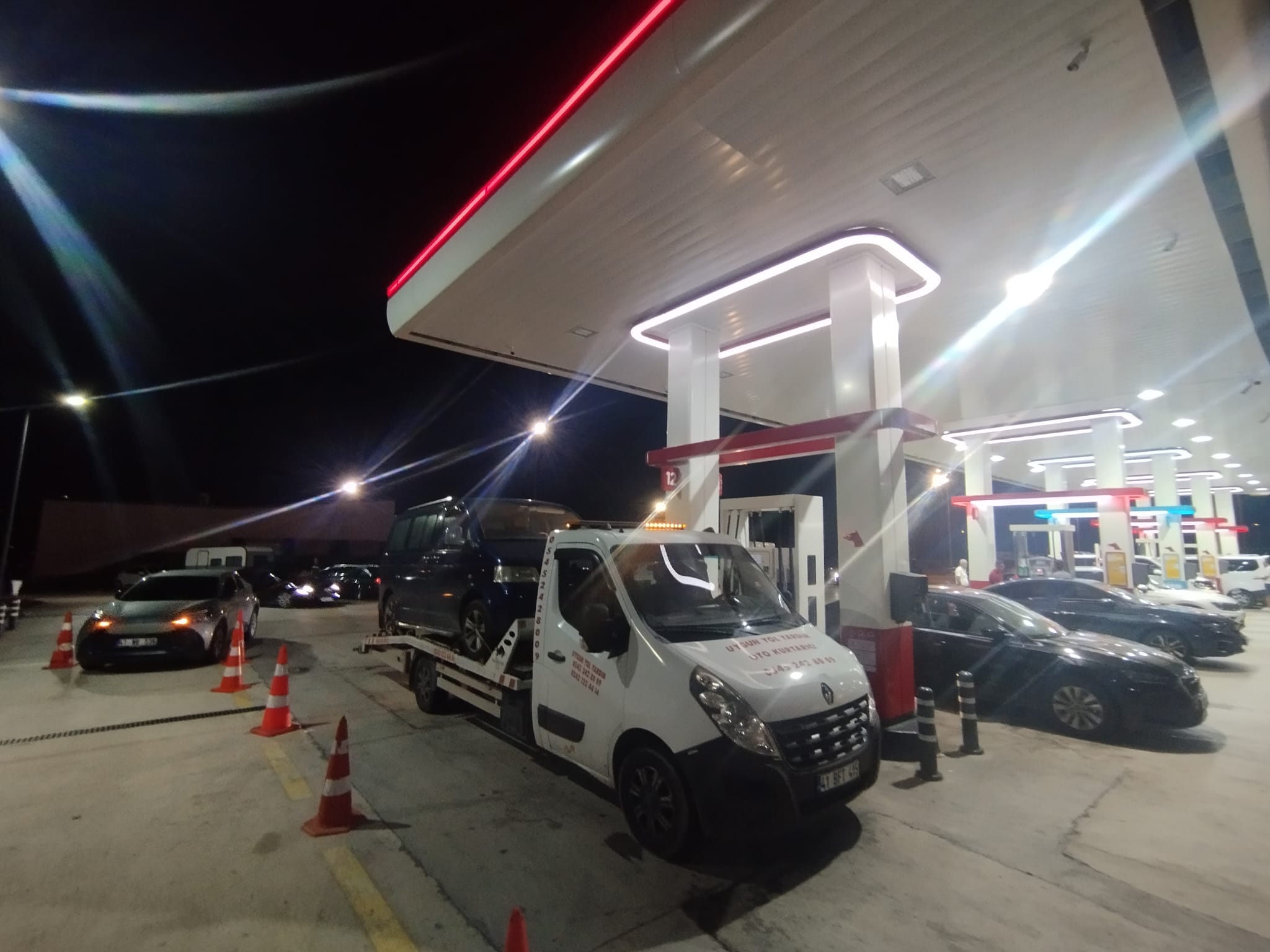 7/24 ACİL ÇEKİCİ – HIZLI VE GÜVENİLİR OTO KURTARMA