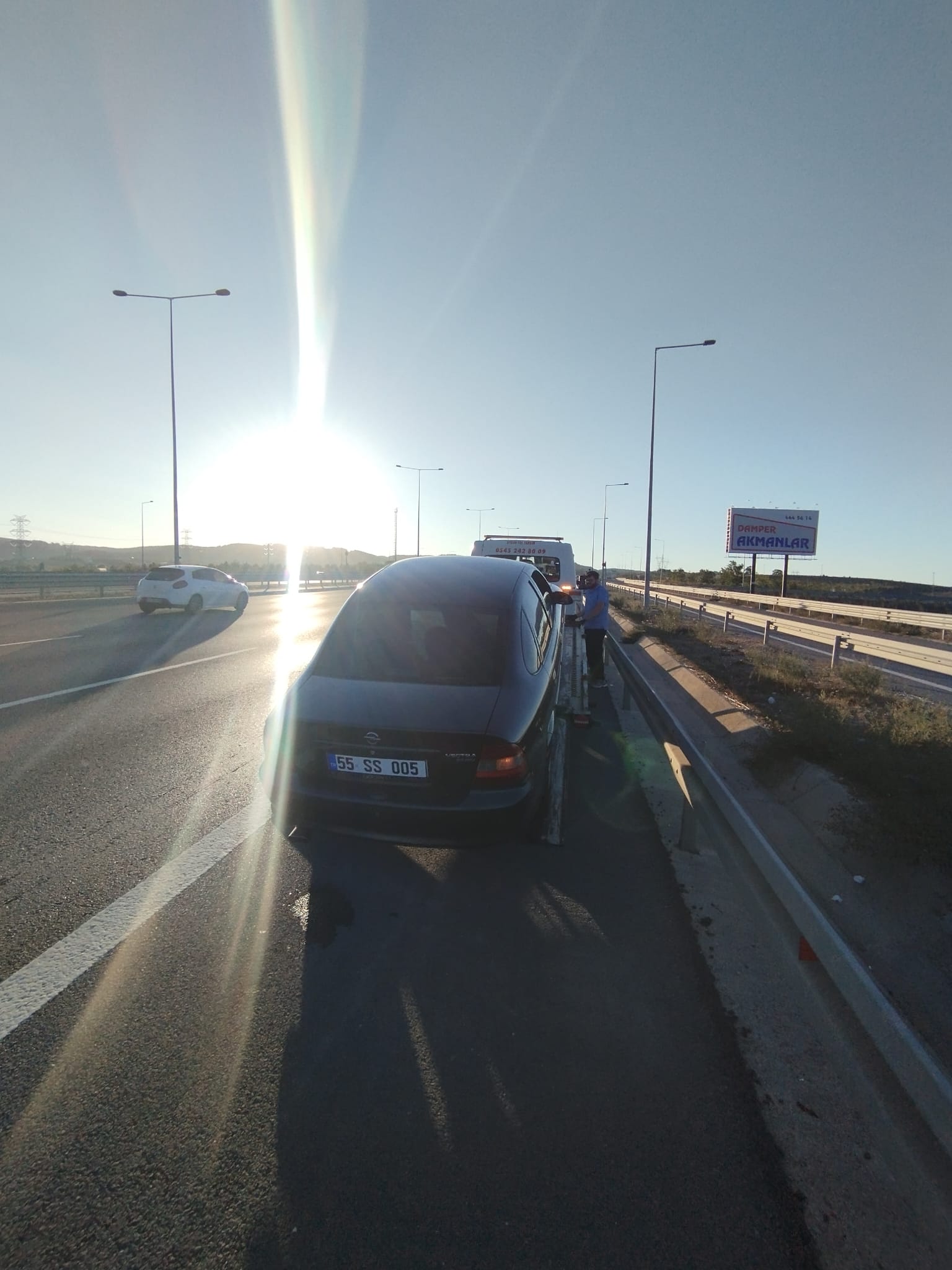 KOCAELİ TEM OTOYOLU 7/24 ÇEKİCİ YOL YARDIM